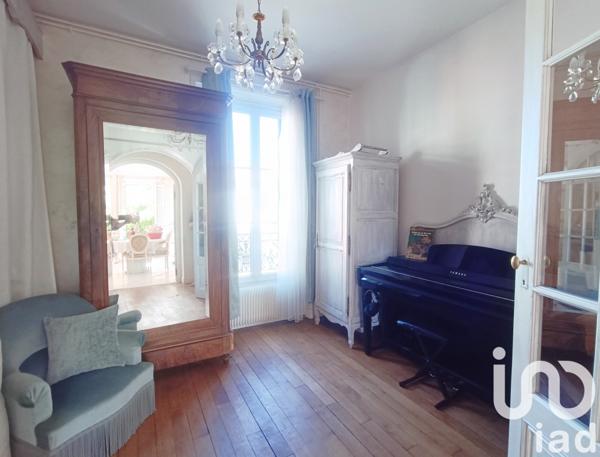 House for sale 8 rooms 294 m² Bourg-la-Reine