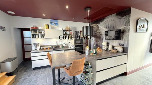 Saint-Palais-sur-Mer (17420) APPARTEMENT - CENTRE-VILLE SAINT PALAIS - 4 PCS - GARAGE - TERRASSE 100m2 AU PRIX DE 790 400 € FAI