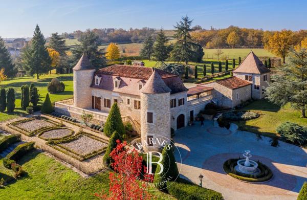 Cahors, Château 7 Chambres -  300 m² à vendre