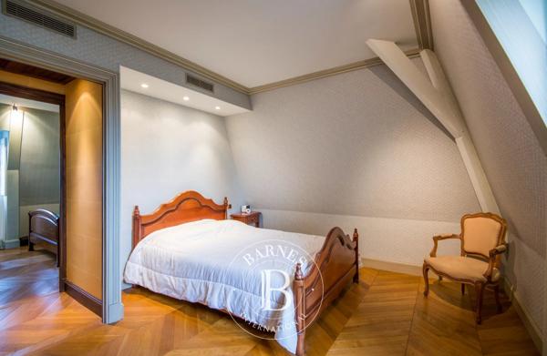 Cahors, Château 7 Chambres -  300 m² à vendre