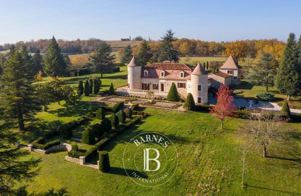 Cahors, Château 7 Chambres -  300 m² à vendre