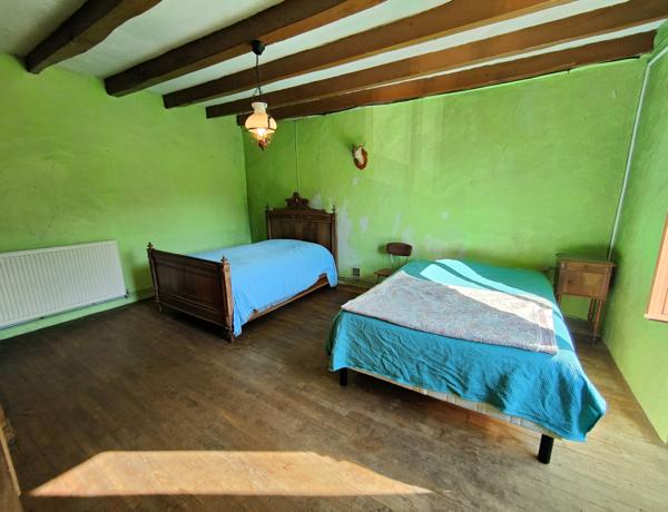 Maison T3 avec dépendances et jardin