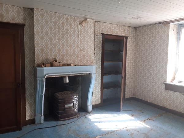 Maison  avec dépendances et terrain