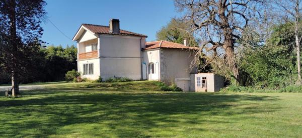Maison à REIGNAC, 16360 - 4 pièces 174m²