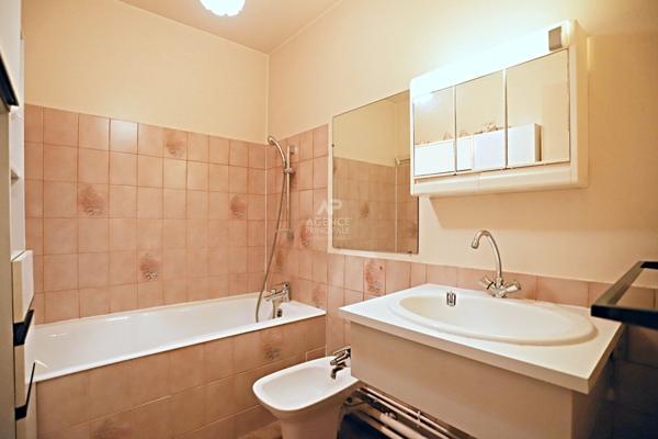 Appartement Nanterre 2 pièce(s) 45 m2 €253 000 ** - Référence 15126