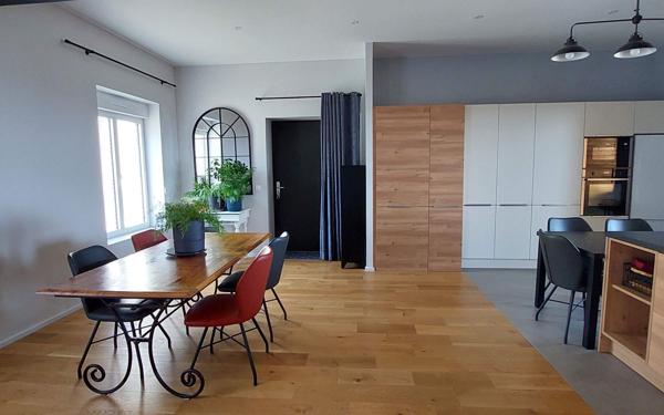 Appartement à vendre    4 pièces • 105,39 m2 Saint-Sorlin