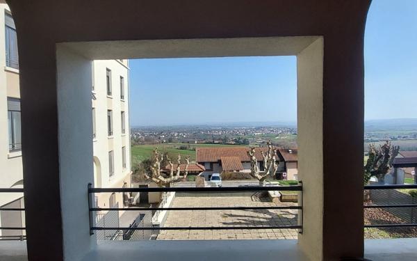 Appartement à vendre    4 pièces • 105,39 m2 Saint-Sorlin