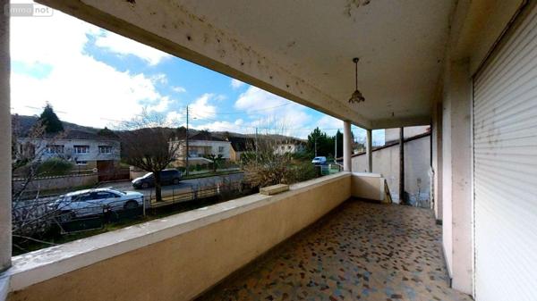 Maison à restaurer à vendre à Lalinde en Dordogne (24150), ref : 18113/48