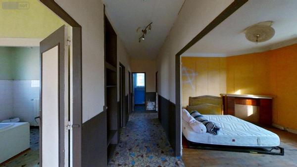 Maison à restaurer à vendre à Lalinde en Dordogne (24150), ref : 18113/48