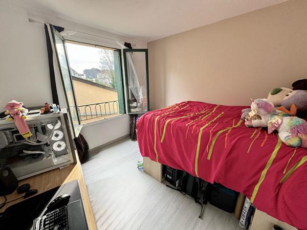 Appartement 4 pièces, box et balcon - Etampes, quartier Saint-Martin