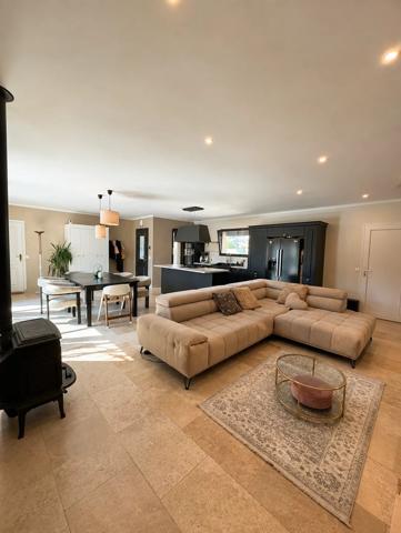 Immobilier Saint-Gilles (30800) – Villa 121.95m2 – 399 000 €
