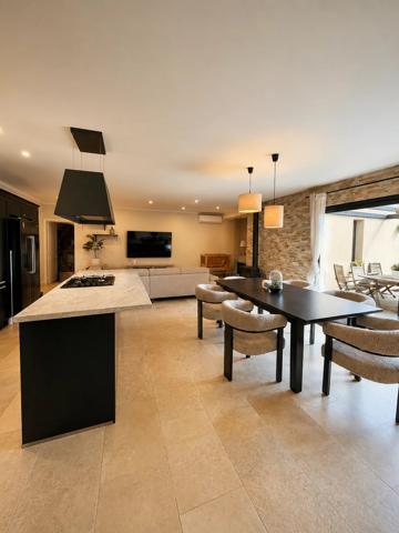 Immobilier Saint-Gilles (30800) – Villa 121.95m2 – 399 000 €