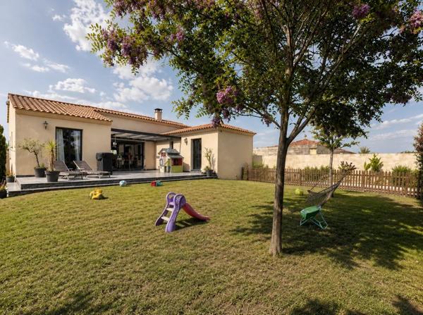 Immobilier Saint-Gilles (30800) – Villa 121.95m2 – 399 000 €