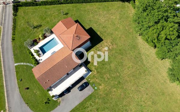 Maison à vendre    8 pièces • 263,74 m2 Condat-sur-Vienne