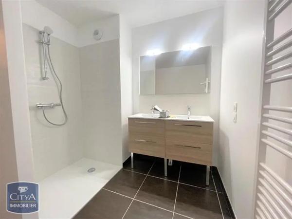 Appartement à louer 4 pièces 87.08m² Chamalières (63400)