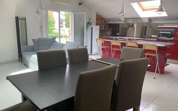 Appartement à louer    1 pièce •  Prévessin-Moëns