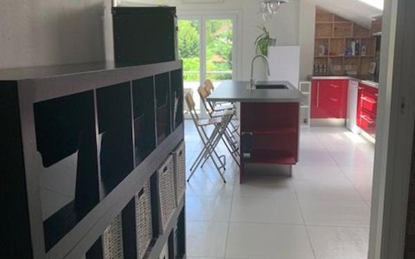 Appartement à louer    1 pièce •  Prévessin-Moëns