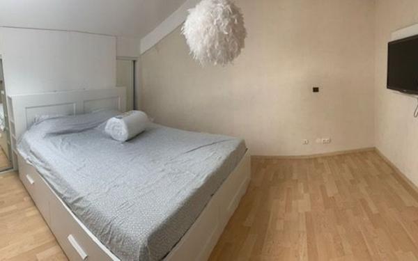Appartement à louer    1 pièce •  Prévessin-Moëns