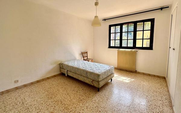 Maison à vendre    7 pièces • 213,77 m2 Aix-en-Provence