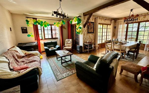 Maison à vendre    7 pièces • 213,77 m2 Aix-en-Provence