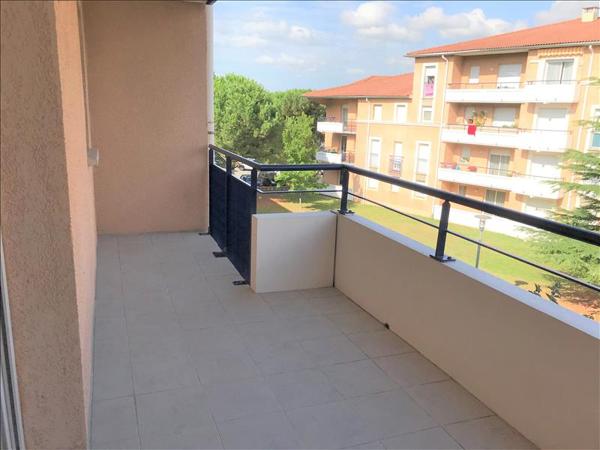 Appartement à louer 899 € CC Ramonville-St-Agne 3 p 66 m² DPE C