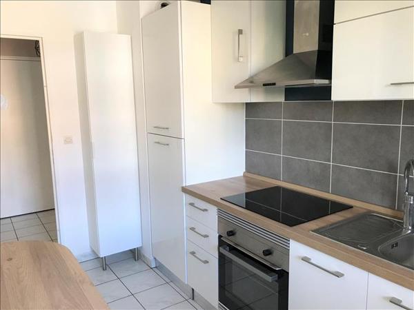 Appartement à louer 899 € CC Ramonville-St-Agne 3 p 66 m² DPE C