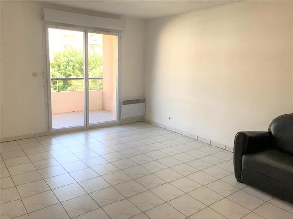 Appartement à louer 899 € CC Ramonville-St-Agne 3 p 66 m² DPE C