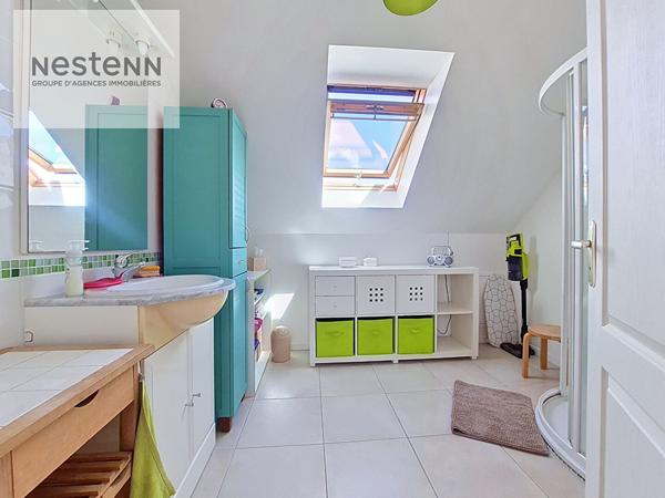 A 10 MINUTES A PIED DE LA GARE SNCF DE FLEURY LES AUBRAIS- MAISON - 3 CHAMBRES - JARDIN  - DPE C !