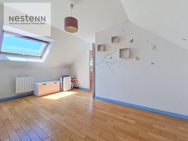 A 10 MINUTES A PIED DE LA GARE SNCF DE FLEURY LES AUBRAIS- MAISON - 3 CHAMBRES - JARDIN  - DPE C !