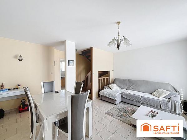 Maison familialed e 92 m2, 4 chambres, jardin et garage de 20 m2