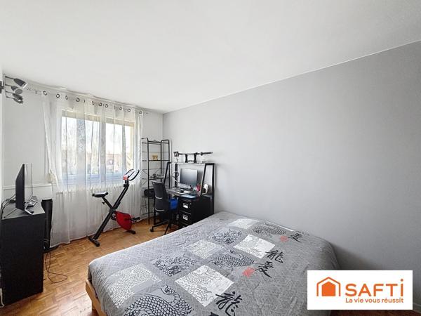 Maison familialed e 92 m2, 4 chambres, jardin et garage de 20 m2