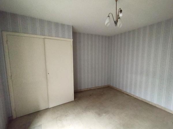 Appartement 64m² env. Lumineux, garage, cave.