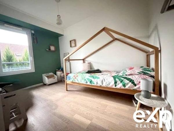 Appartement F4 récent à proximité des bords de Marne