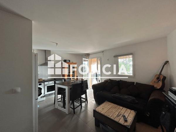 Location Maison 4 pièces 68.32 m² - 11 COURS DE LA LIBERATION Pierrevert 04860