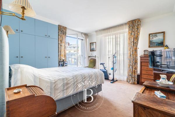 Paris 16ème, Appartement 2 Chambres -  121 m² à vendre