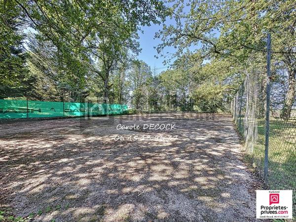 VILLA AVEC UNE PISCINE JOLI UN PARC !