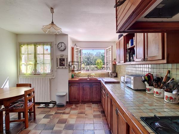 VILLA AVEC UNE PISCINE JOLI UN PARC !