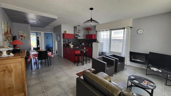 Bel appartement T2 , terrasse et jardin