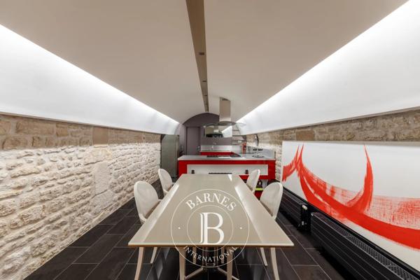 Paris 3ème, Appartement 1 Chambre -  134 m² à vendre