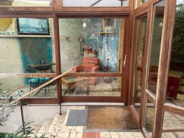 Maison à vendre 9 pièces avec local professionnel à St Marceau