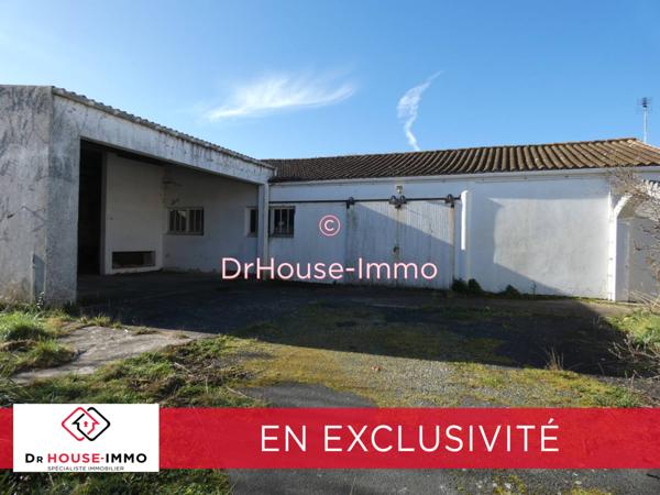 Parking / Box à vendre de 140 m²