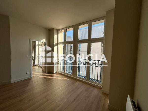 Location Appartement 2 pièces 47.71 m² - 16 RUE ARTHUR RANC Poitiers 86000