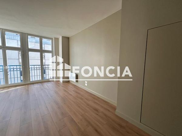 Location Appartement 2 pièces 47.71 m² - 16 RUE ARTHUR RANC Poitiers 86000