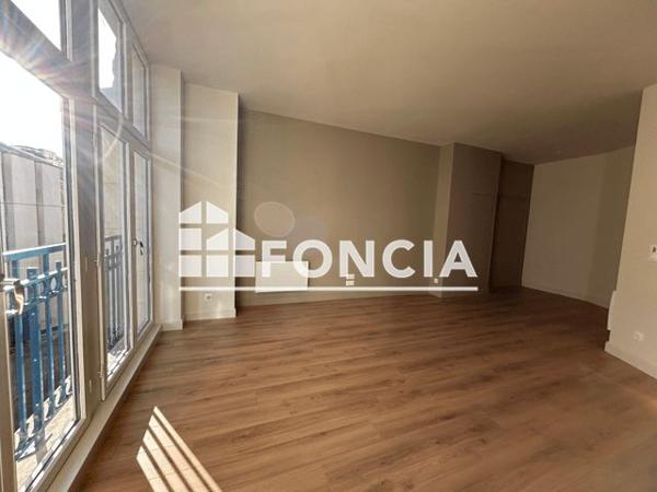 Location Appartement 2 pièces 47.71 m² - 16 RUE ARTHUR RANC Poitiers 86000