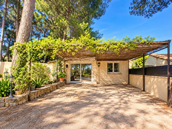 BARJAQUET – VILLA PLAIN-PIED 4 PIECES SUR 1045M2 DE PARCELLE AVEC PISCINE
