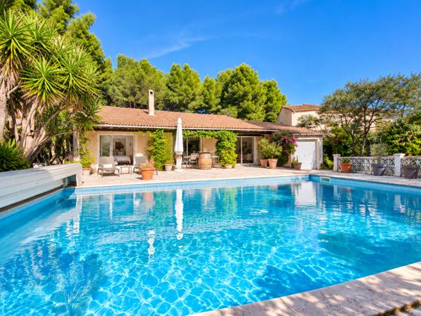 BARJAQUET – VILLA PLAIN-PIED 4 PIECES SUR 1045M2 DE PARCELLE AVEC PISCINE