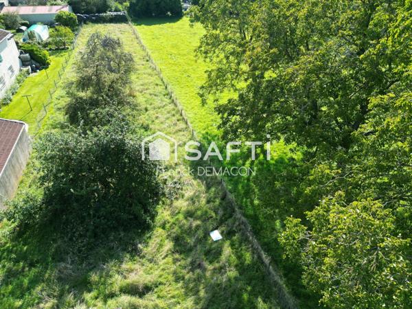 Terrain constructible de 1380m²