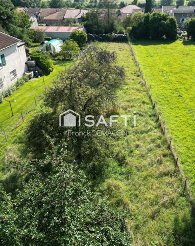 Terrain constructible de 1380m²