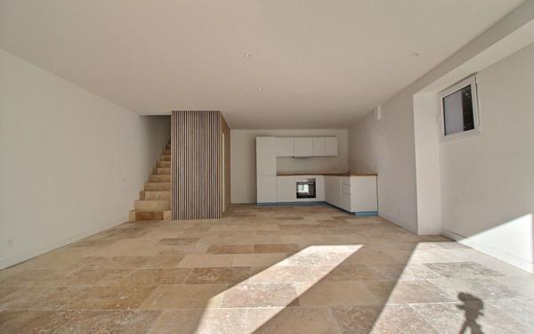 Maison à vendre    4 pièces • 84 m2 Marseille 10