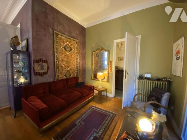 Duplex Coup de coeur
Cet appartement se vit comme une maison avec son espace de plain pied off...